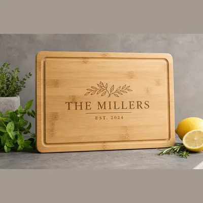 Personalized Cutting Board (Bamboo, Family Name + Date)